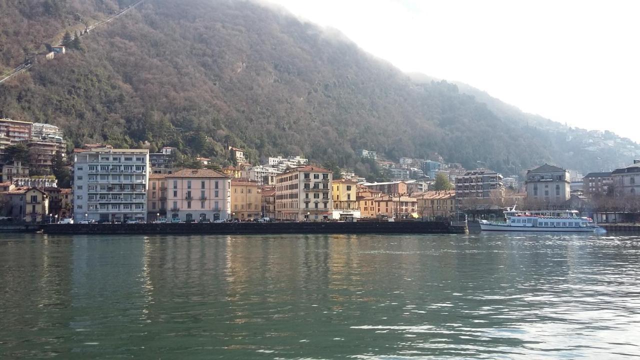 Al Molo Di Sant'Agostino Bed & Breakfast Como Luaran gambar